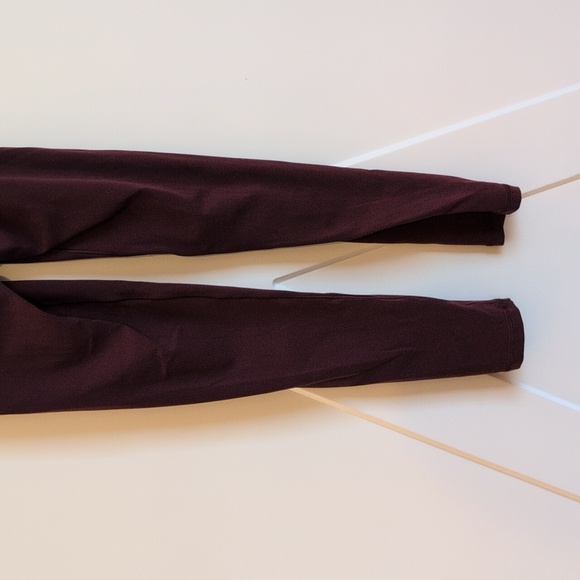 OFFLINE By Aerie Real Me High Waisted Crossover Marron Legging - Picture 6 of 7